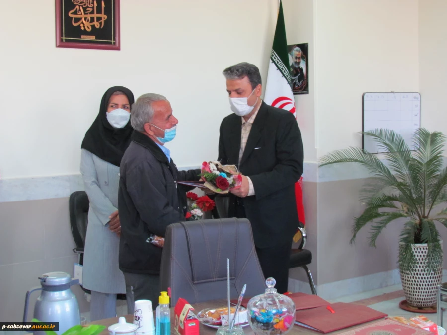  برگزاری مراسم تجلیل از بازنشستگان دانشکده های فنی و حرفه ای سبزوار 

 5
