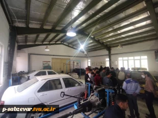 بازدید جمعی از دانش آموزان هنرستانی از دانشکده فنی و حرفه ای امام خمینی (ره ) سبزوار به مناسبت هفته مشاغل  9